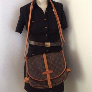100% Authentic SAUMUR30 LOUIS VUITTON